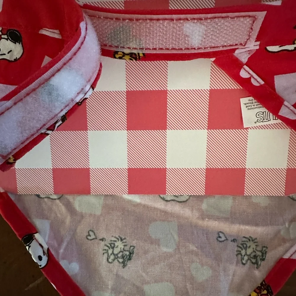 Peanuts Valentine Woof dog squeaky toy and bandana